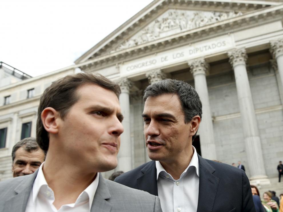 Pedro Sánchez y Albert Rivera, este jueves ante el Congreso.