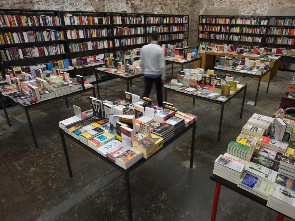 Algunos puentes enlazan ciencia y literatura.