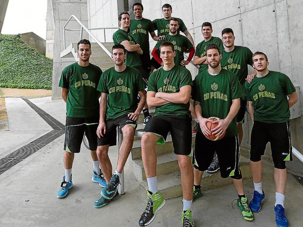 La joven plantilla del Peñas viaja con la máxima ilusión de iniciar el 'play off' con buen pie.