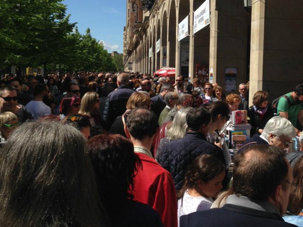 Gran ambiente en Independencia este Día del Libro por la mañana.