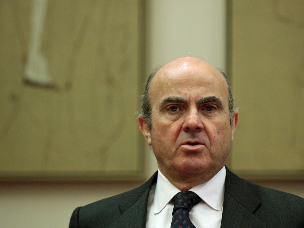 El ministro de Economía en funciones, Luis de Guindos, en el Parlamento en Madrid.
