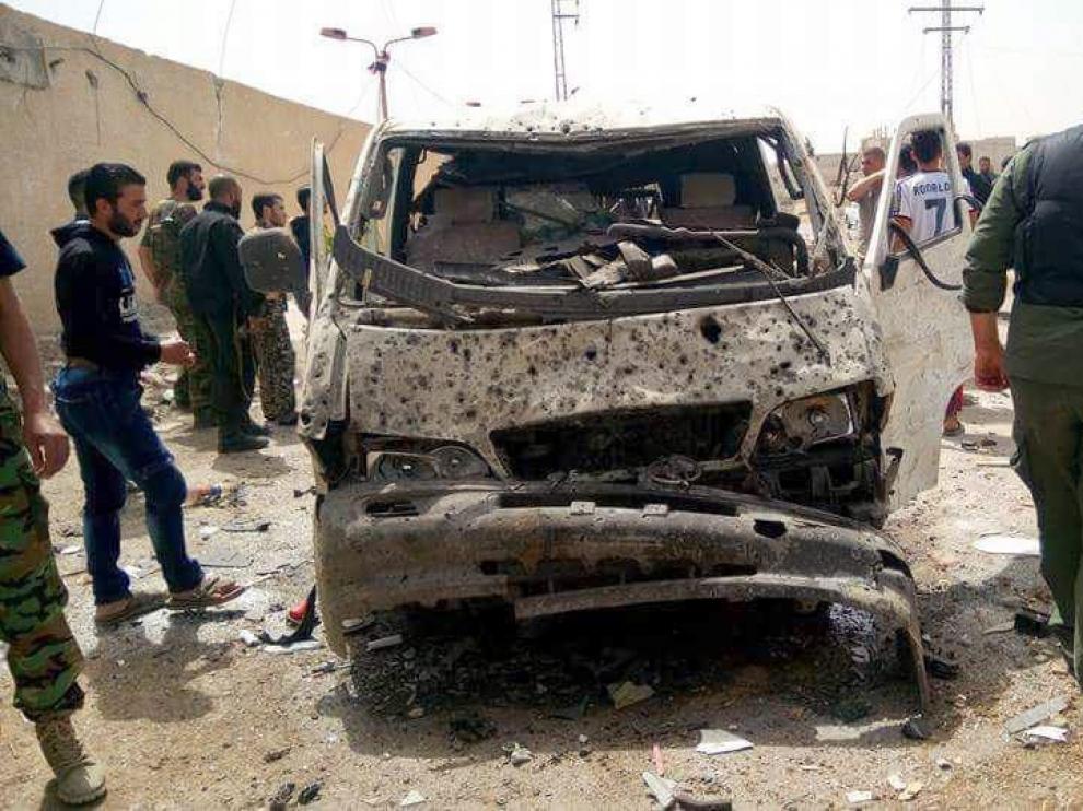 Lugar de la explosión a la entrada de la ciudad de al-Diabiyeh en Damasco.
