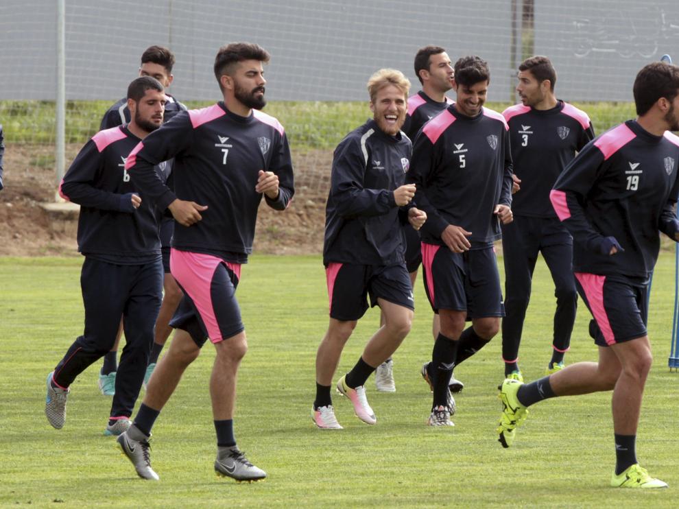 Las caras esta semana han sido mucho más relajadas entre los jugadores del Huesca.