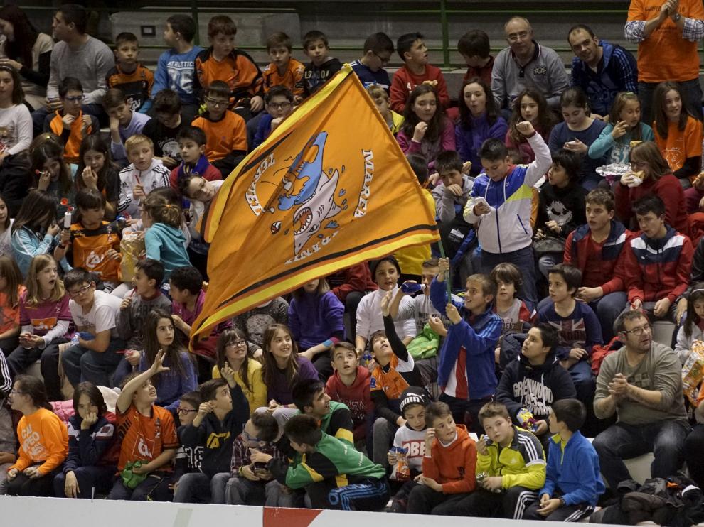 La afición arropará a la plantilla del CAI Teruel en los dos partidos que se disputarán en Los Planos este fin de semana.
