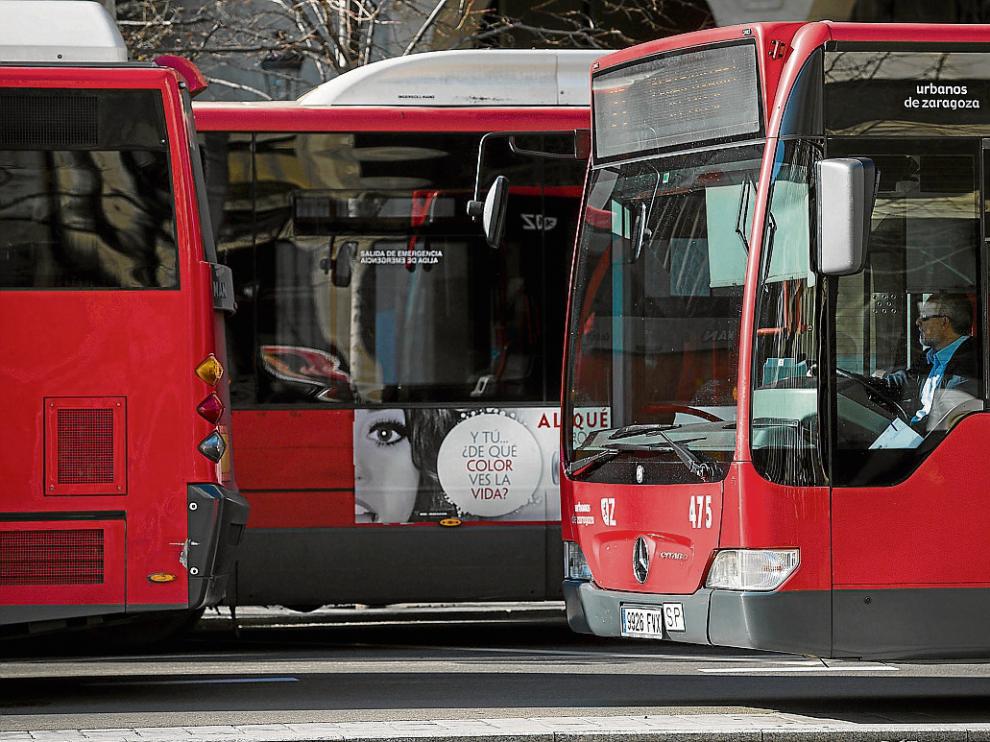19,4. Revisiones de precios. Es la sentencia más importante por revisiones de precios de Tuzsa, la antigua contrata del bus. La sentencia no es firme pero está en fase de ejecución junto a otras, entre las que figuran una de 15,5 millones y otra de 8,1. Tras una liquidación provisional de fallos judiciales, el Consistorio tendrá que pagar 21,1 millones.