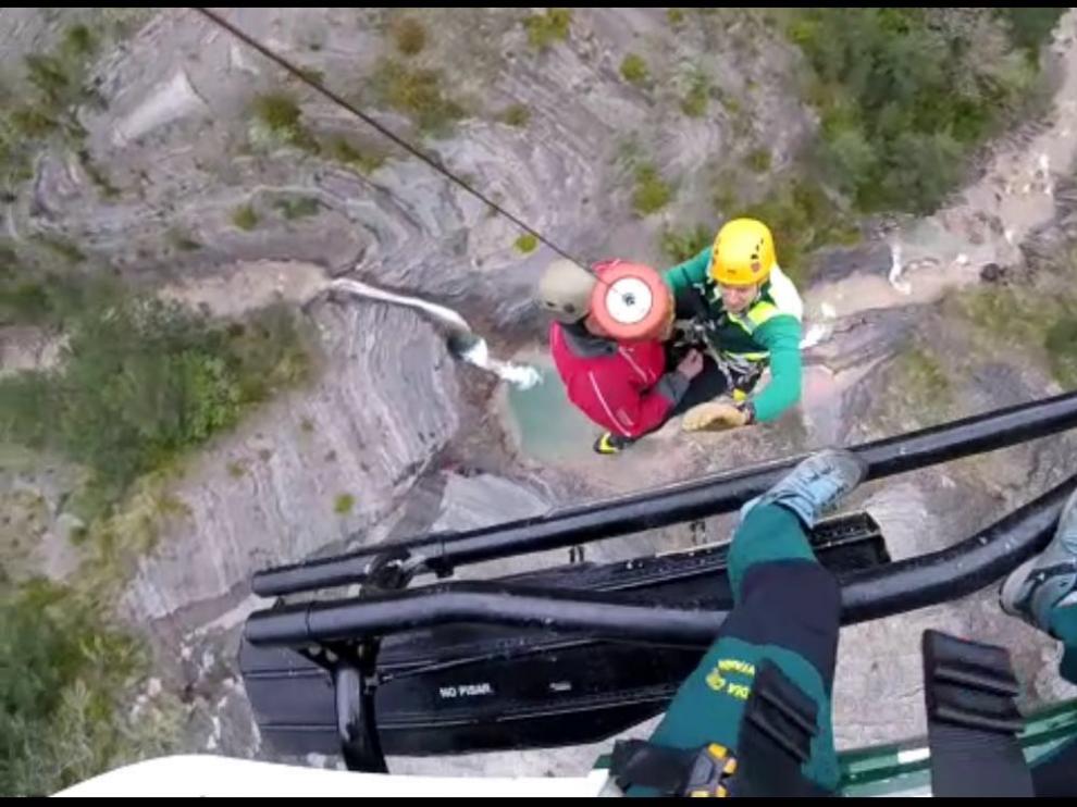 Rescate de un montañero herido