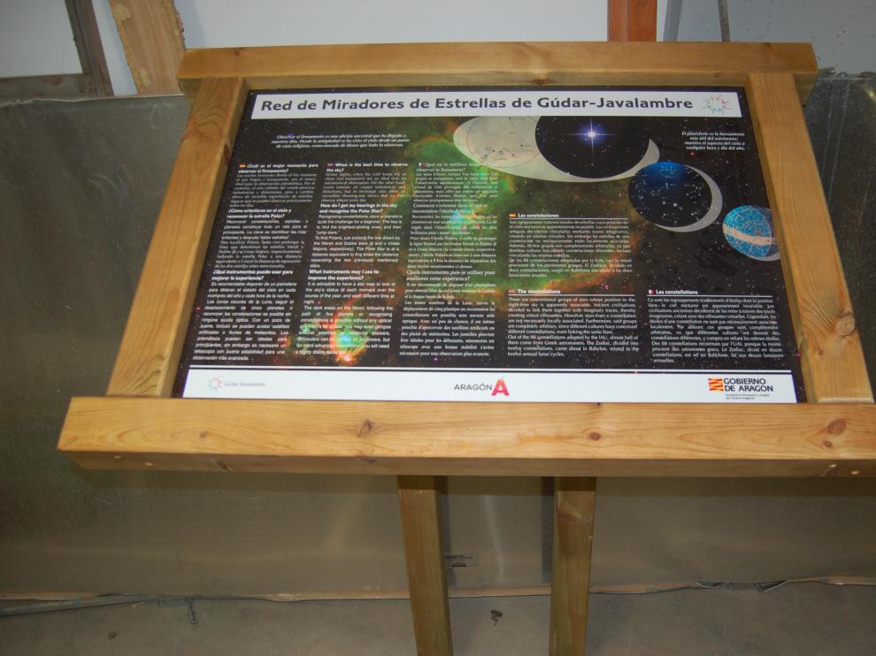 Los miradores disponen de una mesa de interpretación.
