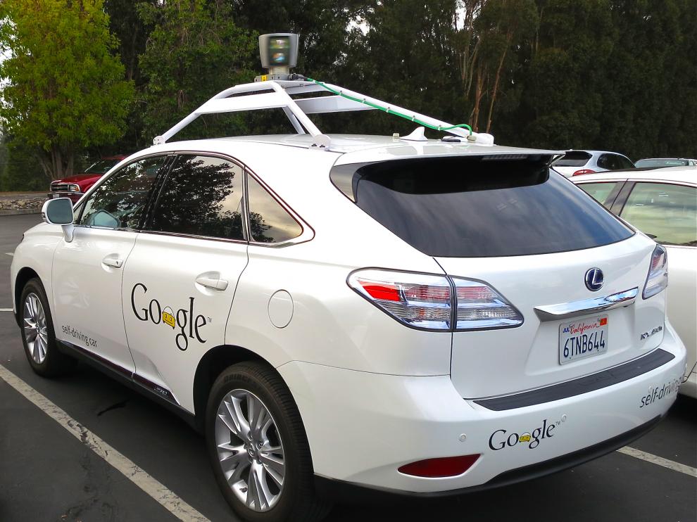 La flota de vehículos que Google probará en Phoenix son Lexus RX450h, un todoterreno híbrido de lujo.