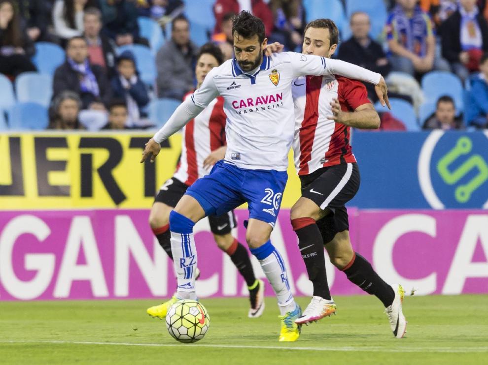 Guitián, en el partido ante el Bilbao Athletic, ha sido el último zaragocista castigado por acumulación de cinco amarillas.