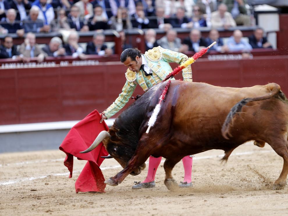 David Mora, durante la corrida de este martes en San Isidro.