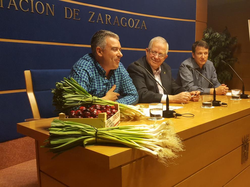 Presentación de la primera edición de su Feria de la Cereza y el Ajo Verde.