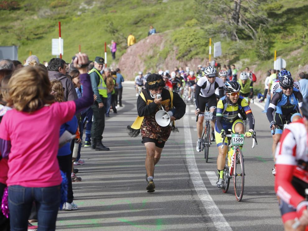 Quebrantahuesos celebrada en 2015 con presencia de la Guardia Civil