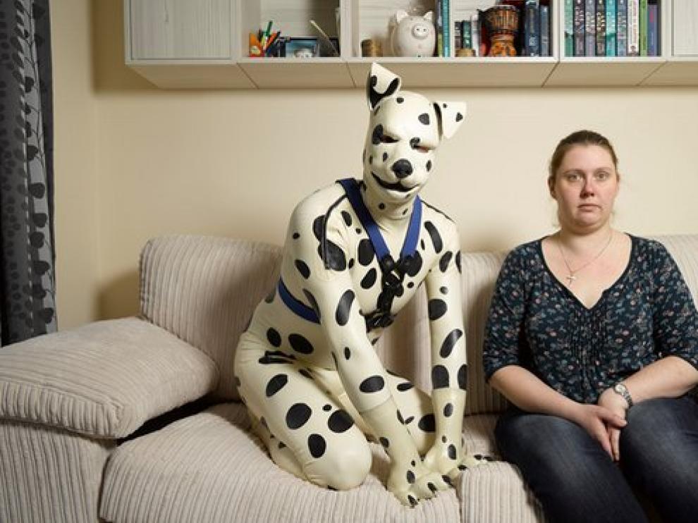 Tom, vestido del dálmata 'Spot', con su expareja Rachel.