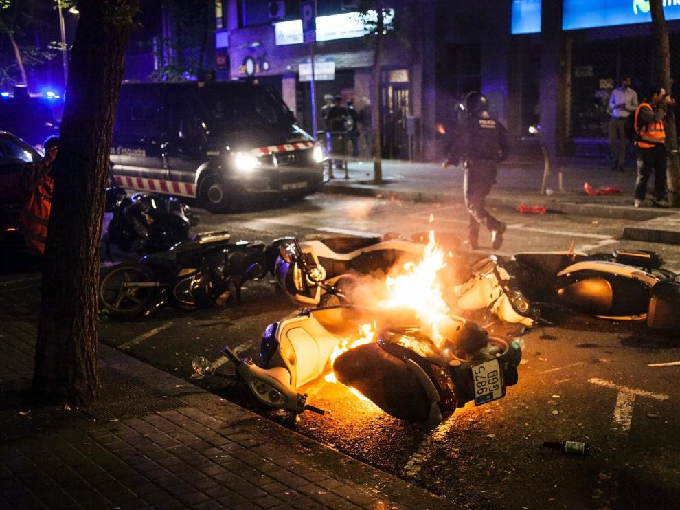 Disturbios en el barrio barcelonés de Gràcia.