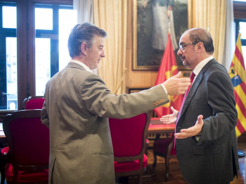 Santisteve y Lambán, en la reunión que mantuvieron en octubre del año pasado.