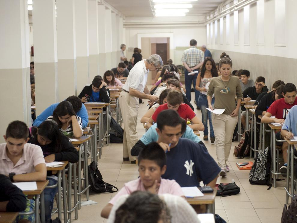 Imagen de archivo de unos exámenes de Bachillerato en el IES Goya de Zaragoza.