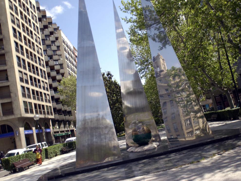 El Monumento a la Constitución, un rincón inconfundible en pleno centro de Zaragoza.