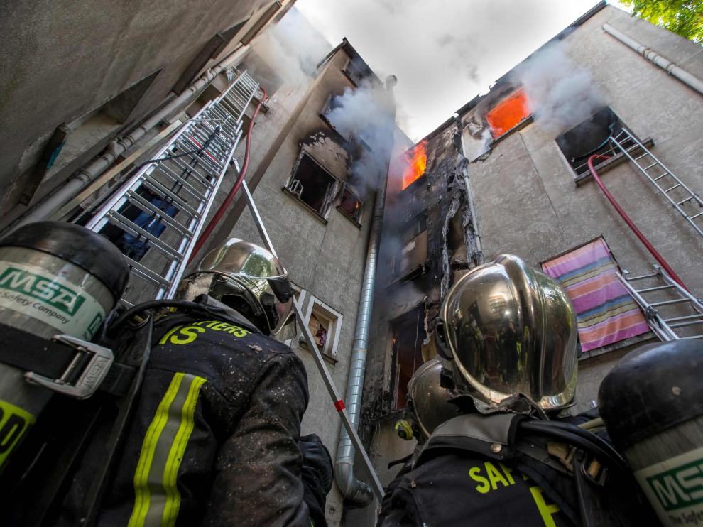 ?Cinco Muertos Y Once Heridos En Un Incendio A Las Afueras De París ...