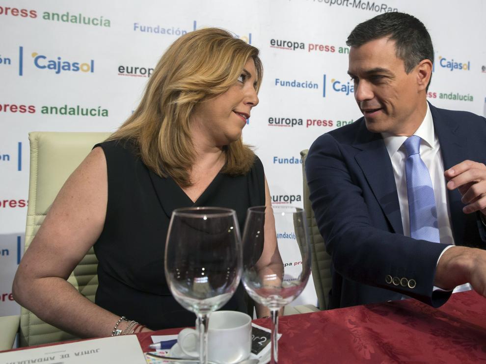 La presidenta de la Junta de Andalucía, Susana Díaz, y el secretario general del PSOE, Pedro Sánchez.