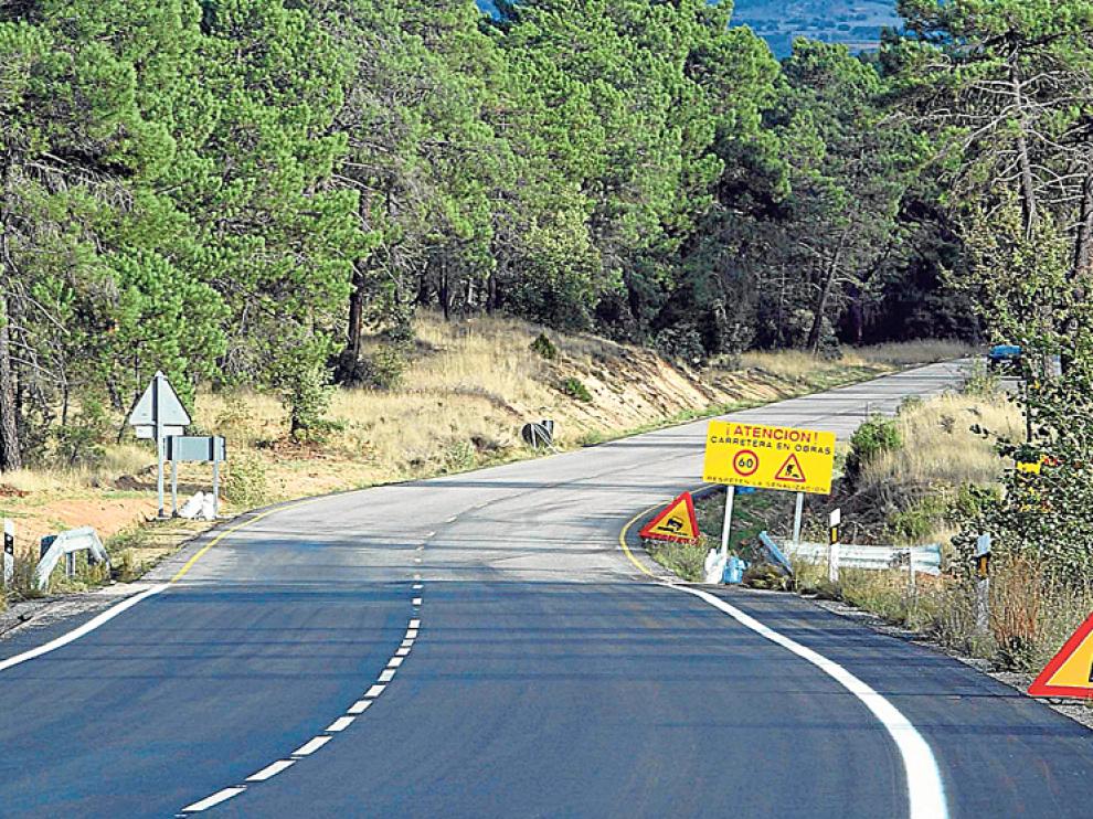 Los contratistas han alertado varias veces de los riesgos del deterioro de las carreteras autonómicas.