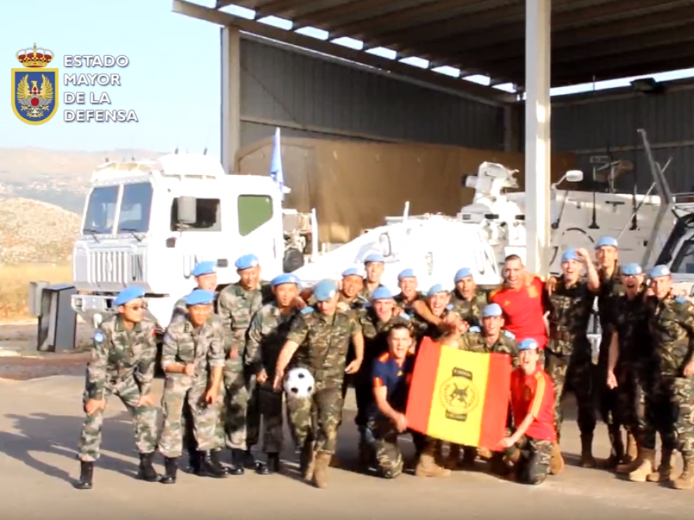 Escena del vídeo de apoyo de las Fuerzas Armadas a la Selección española ante la Eurocopa.