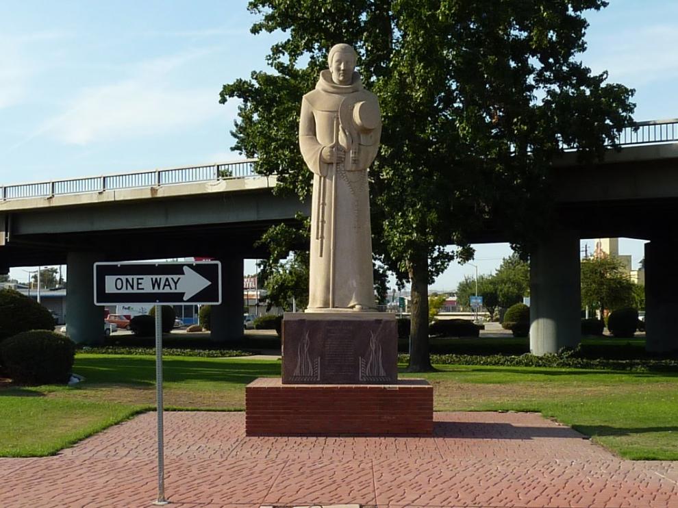 Una estatua recuerda al explorador aragonés en Bakersfield (California)