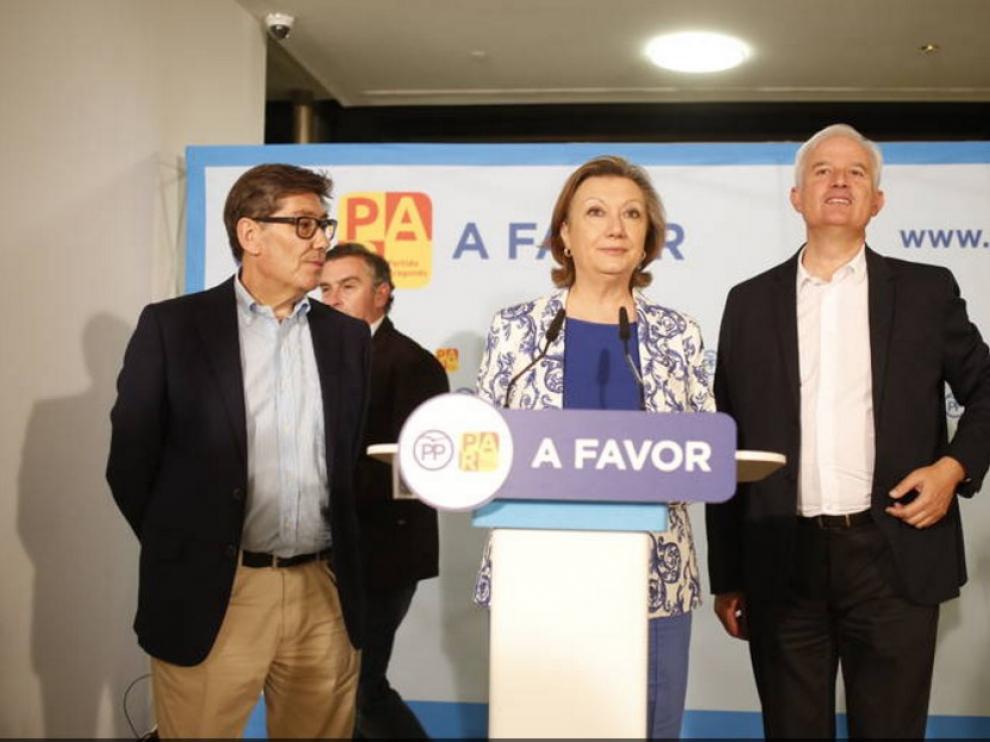 Aliaga, Rudi y Suárez celebran la victoria electoral