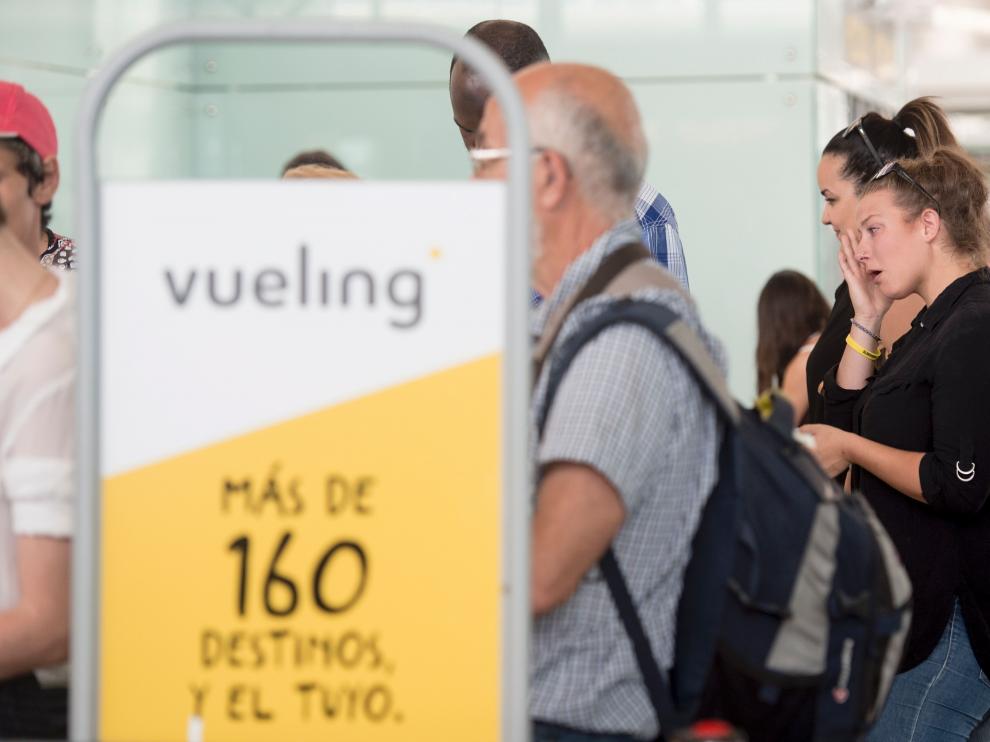 Los pilotos de Vueling trabajarán días libres para cubrir la planificación de vuelos, según Sepla