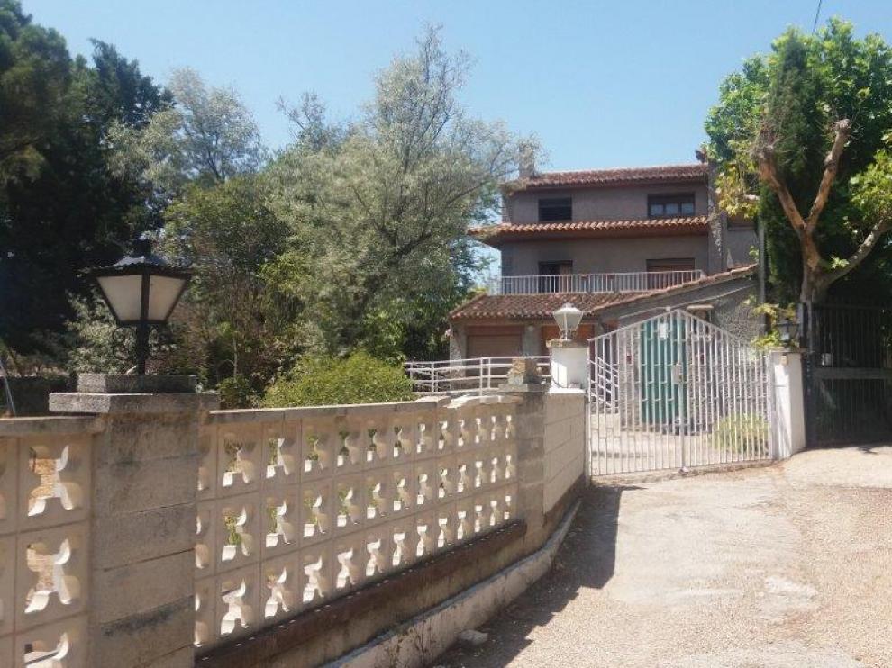 La residencia de Santa Fe donde ocurrió el incendio.