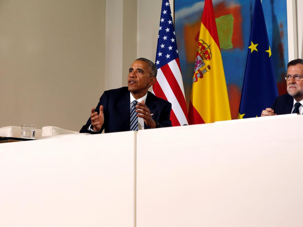 Obama aterriza en la base de Torrejón de Ardoz