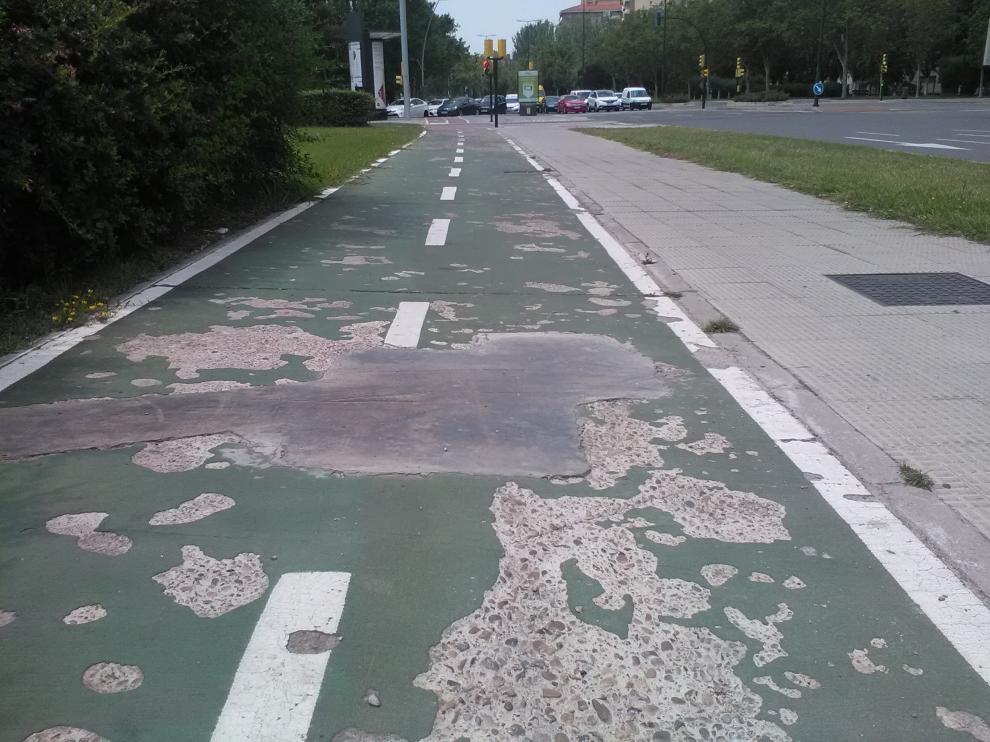 "Los carriles bici necesitan también una 'operación asfalto'"