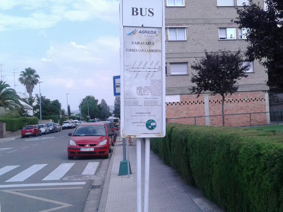 Parada del autobús en Torres de San Lamberto
