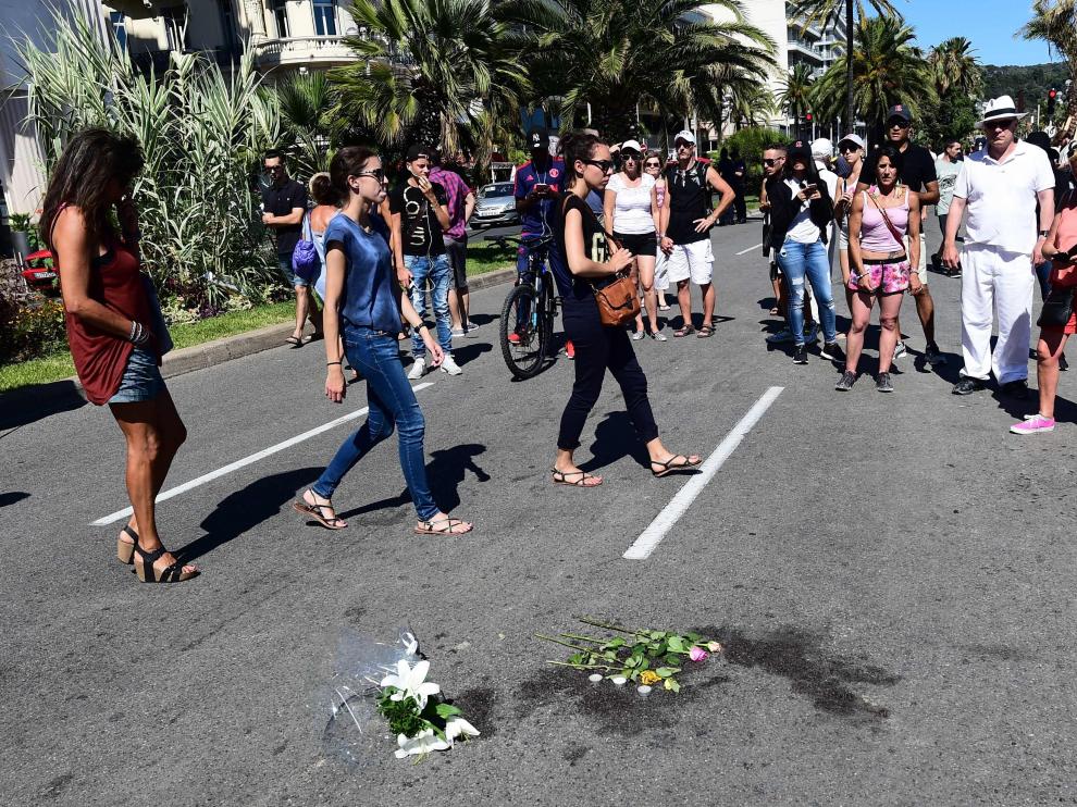 Dolor en Niza dos días después del atentado