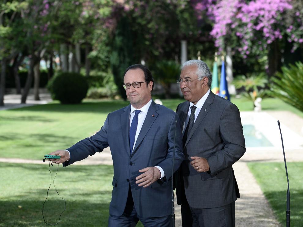François Hollande con el presidente de Portugal, Marcelo Rebelo de Sousa.