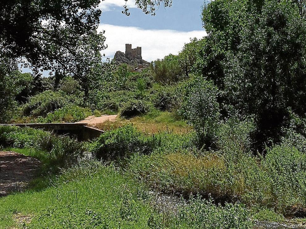 La Juntura, donde se unen el Isuela y el Aranda, el castilla de Arándiga, visto desde la fuente de La Anilla.