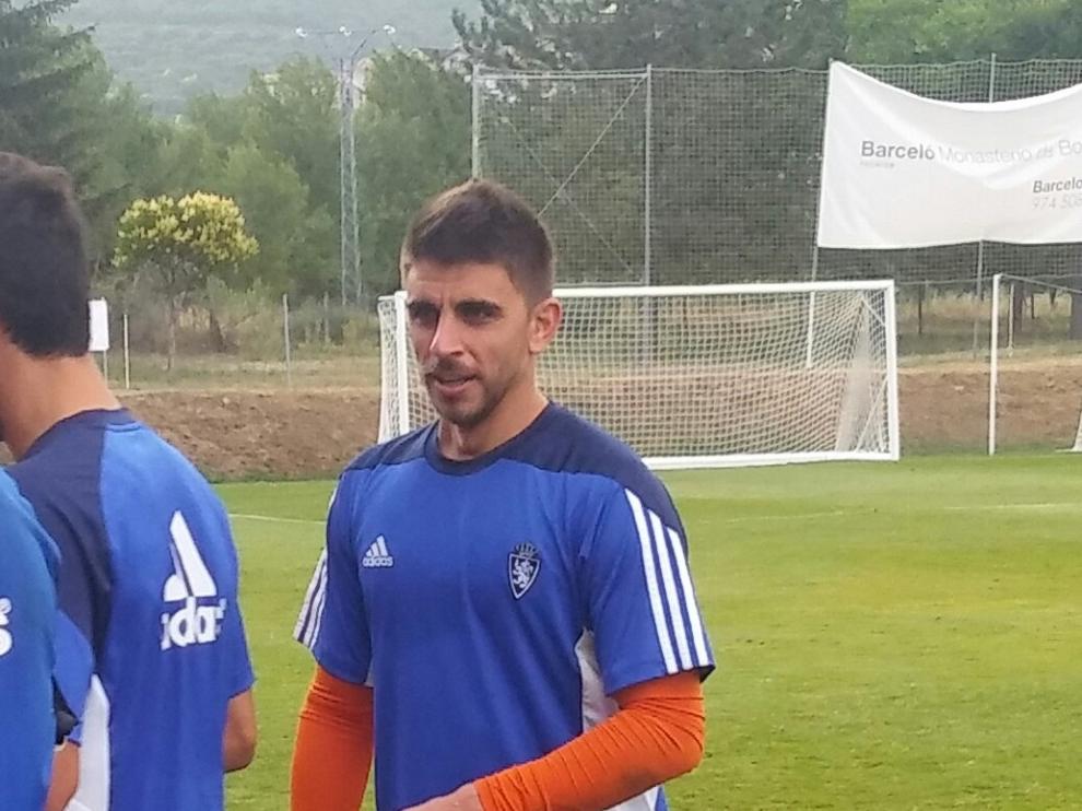 Xabi Irureta ha sufrido un fuerte traumatismo en un dedo de la mano derecha