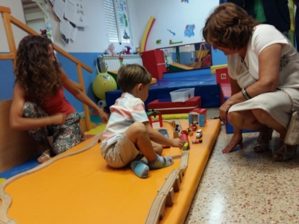 María Victoria Broto durante su visita al CDIAT Bajo Aragón.