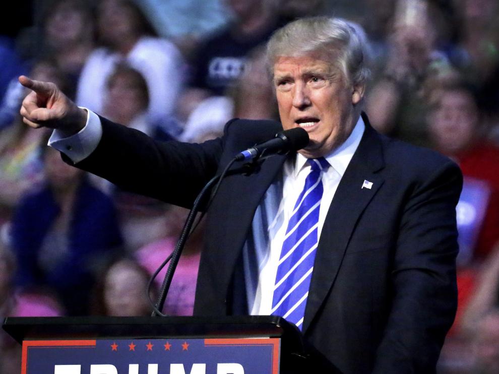 Trump durante el mitin de campaña en Sunrise, oeste de Fort Lauderdale (Florida).