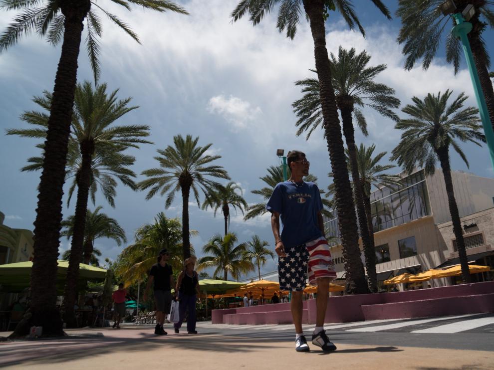 Una de las principales avenidas de Miami Beach.