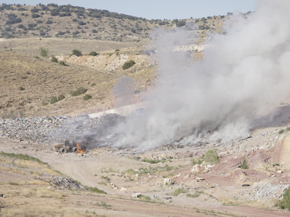 La combustión de las basuras generó mucho humo.