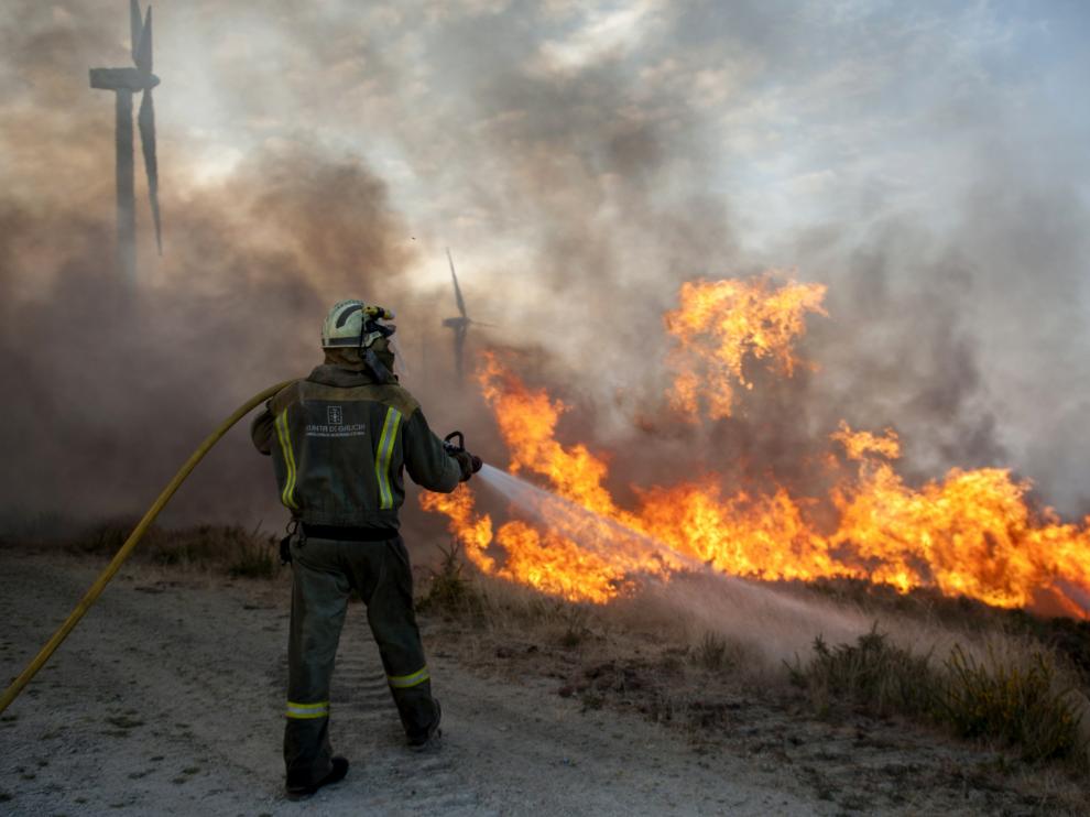 Incendio forestal en el provincia de Ourense.