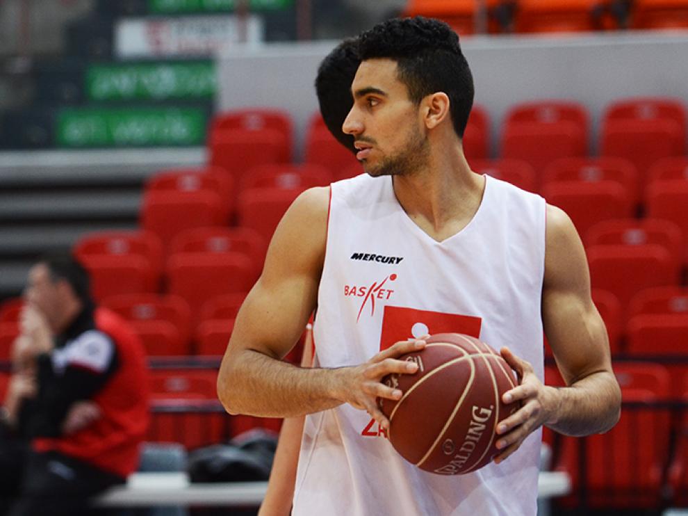 Juan José García, durante un entrenamiento del CAI Zaragoza
