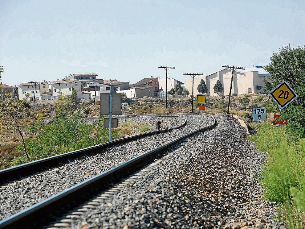 La limitación de velocidad a 20 kilómetros por hora en Sarrión en la foto desaparecerá.