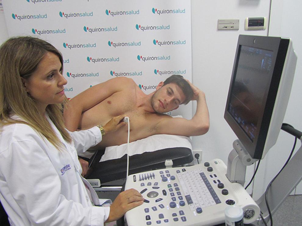 El Hospital de Día Quirónsalud Zaragoza ha realizado estos días los ecocardiogramas a la plantilla del conjunto aragonés.