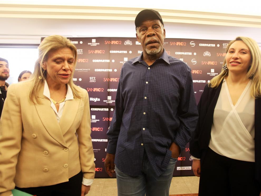 El actor estadounidense Danny Glover (c) brinda una rueda de prensa hoy, martes 23 de agosto de 2016, como invitado especial del Santiago Festival Internacional de Cine en Santiago de Chile