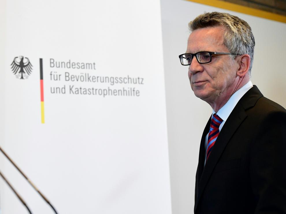 El ministro Thomas de Maizière durante una rueda de prensa