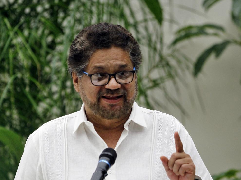El jefe negociador de las FARC, Iván Márquez, durante la firma del acuerdo de paz con el Gobierno colombiano.