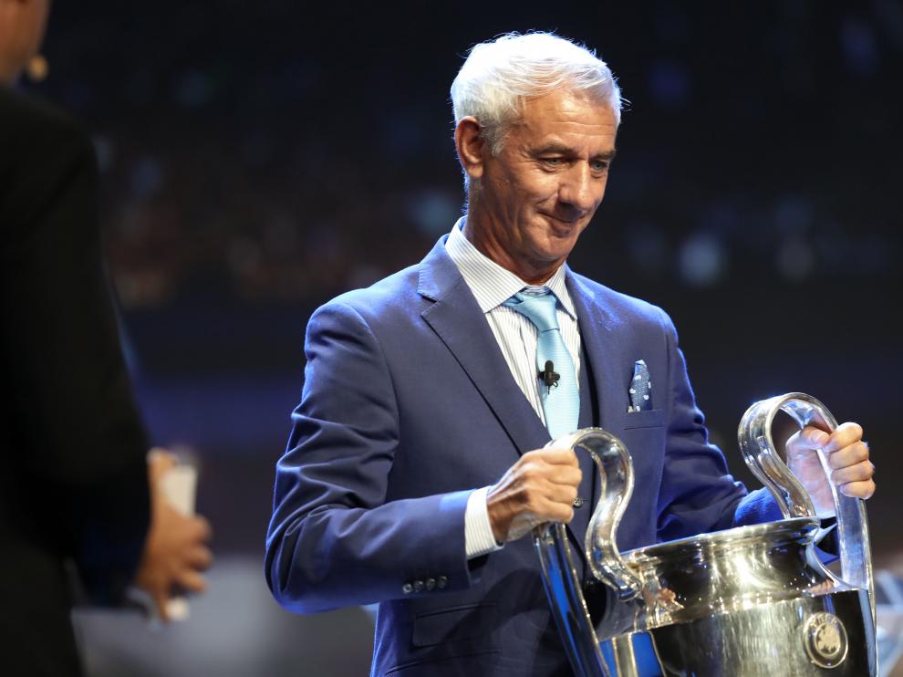Ian Rush, mítico delantero del Liverpool en los años 80 y 90, fue el encargado de dirigir a cada club hacia su destino.