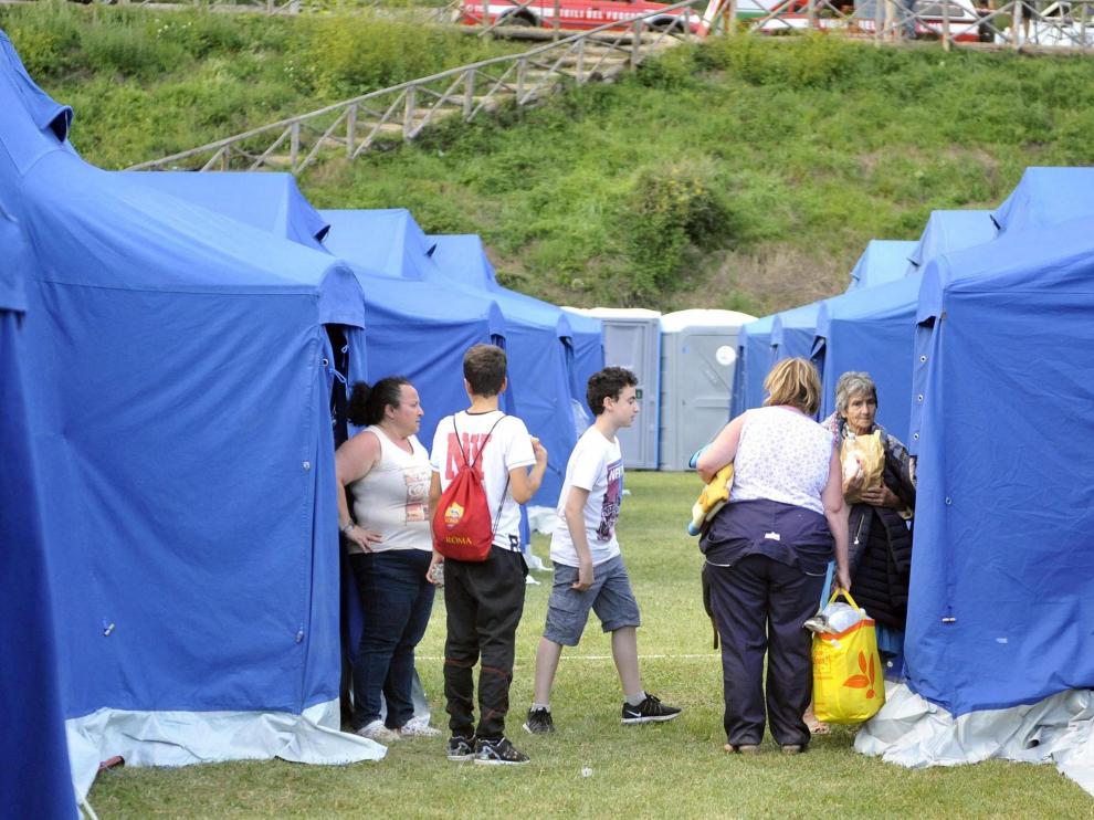 Tiendas instaladas en los alrededores de Amatrice