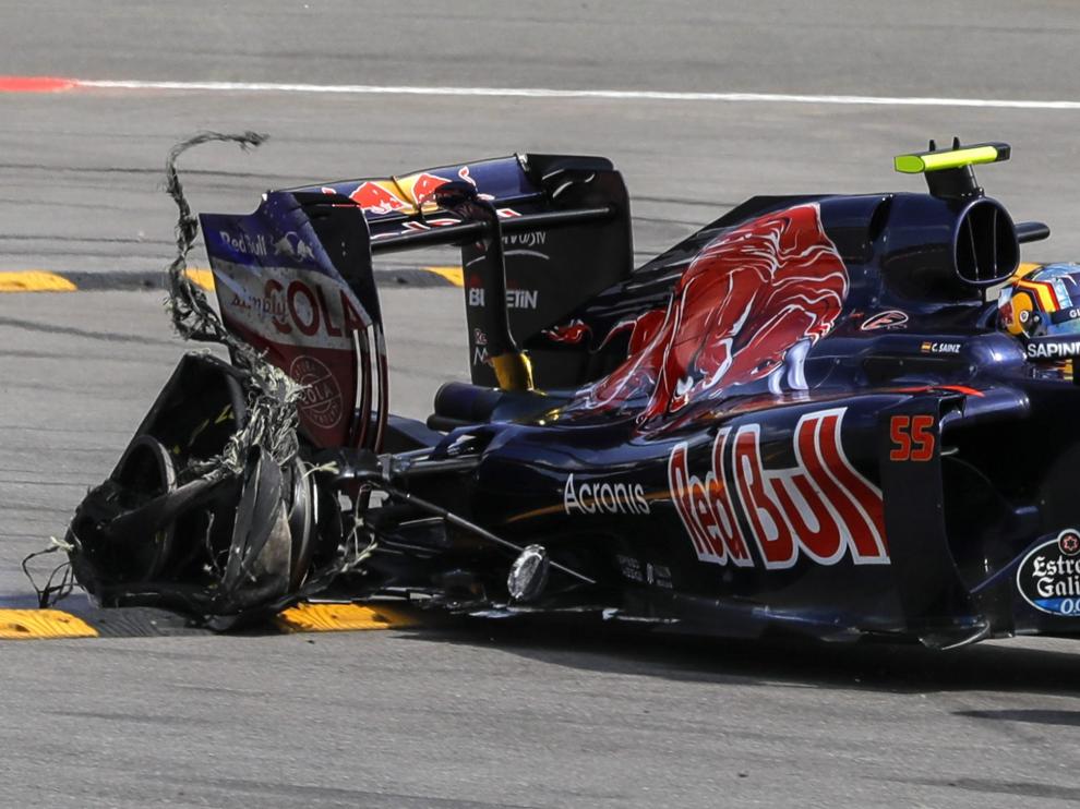 El coche de Sainz ha acabado sin alerón trasero.
